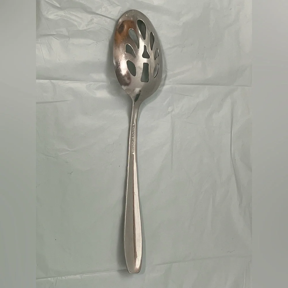 1 Vintage Wallace Stainless Slotted Serving‎ Spoon